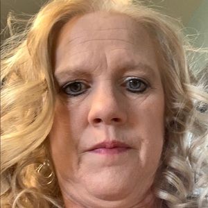 Meet your Posher, Delia